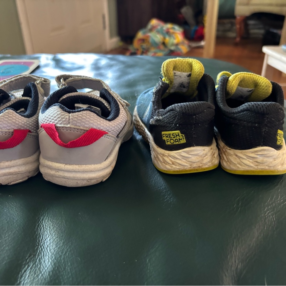 Gerber,Keen,Osh Kosh,New Balance sandals/shoes Toddler boy size 6 - Picture 7 of 8